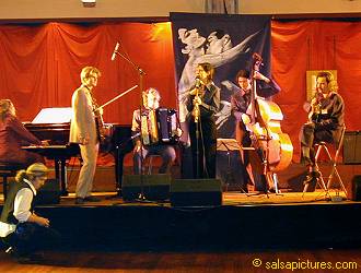 click to enlarge - anklicken zum Vergrößern